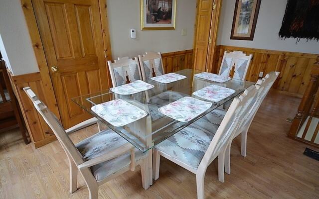 Ruidoso Three-bedroom