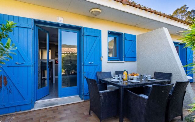 Cap Negre : Domaine de la Pinede 33542