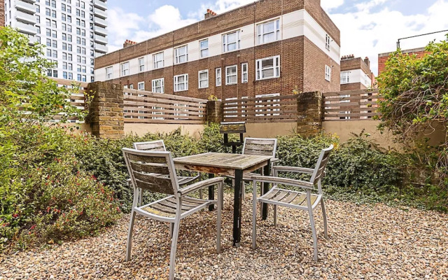 Stylish East London Flat Near Spitalfields Market