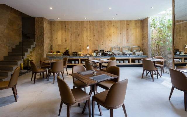Silverland Yen Hotel