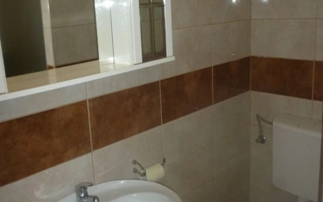 Sunny - 10 m From sea - A1 - Suncani Apartman