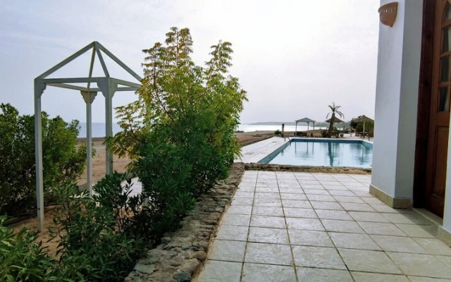 Adrenalin Beach Lodge