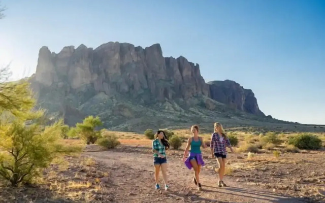 Superstition Springs Mesa