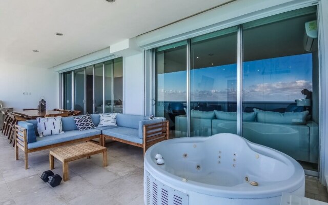 Emerald Residential Tower and Spa