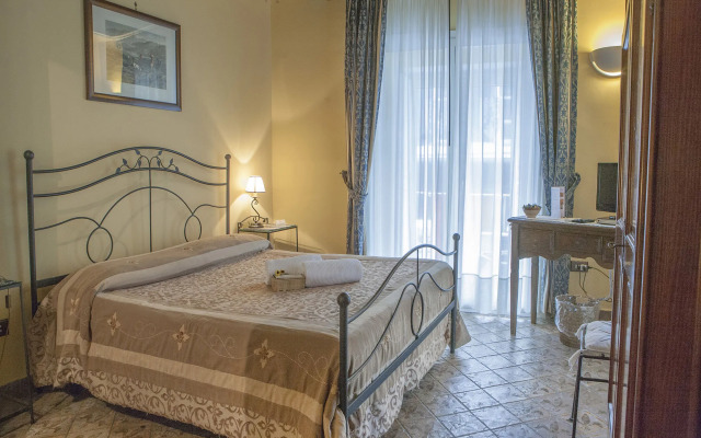 Alloggio dei Vassalli, In the Heart of the Historic Center