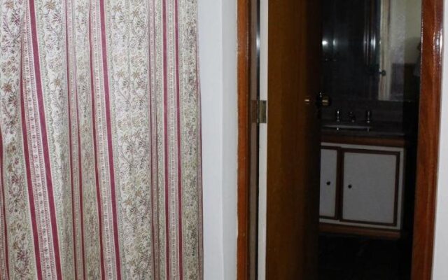 La Guardia Hotel