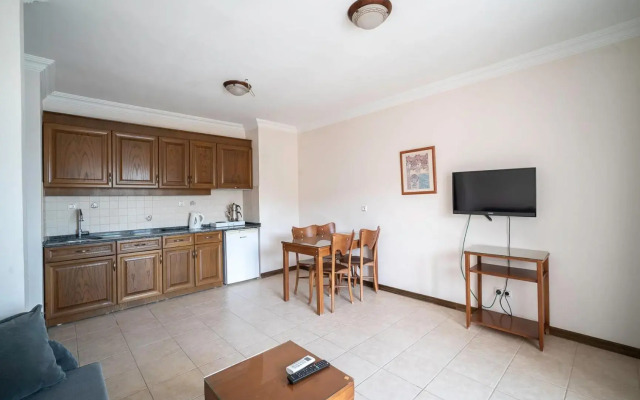 Fora Apart Hotel