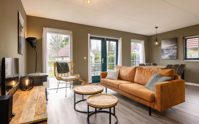 Comfortable holiday home in Hoge Hexel with Sauna