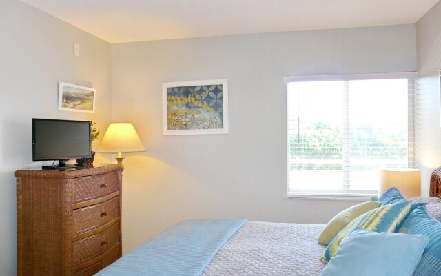 Idyllic Inland Condo With Pool and Beach Access