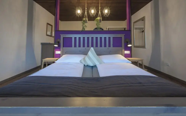 ROJ Rooms & Suites