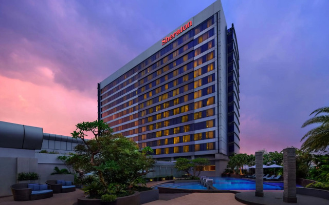 Sheraton Grand Jakarta Gandaria City Hotel