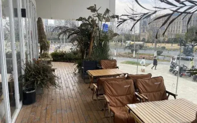 Kangxin Business Hotel (Nanchang Shenqiao Commercial Street Qingshanhu Wanda Plaza)