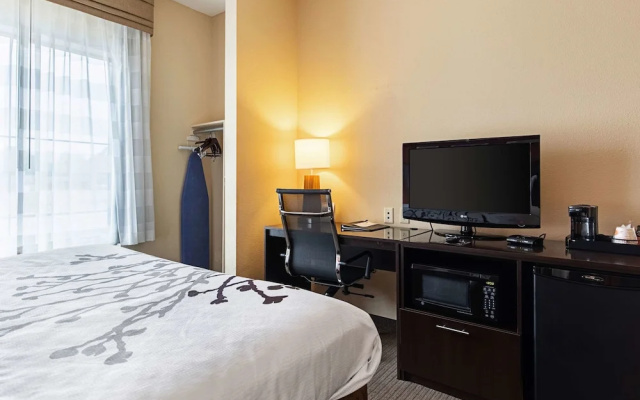 Sleep Inn & Suites