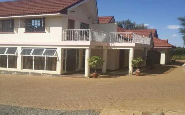 Queens Garden Hotel