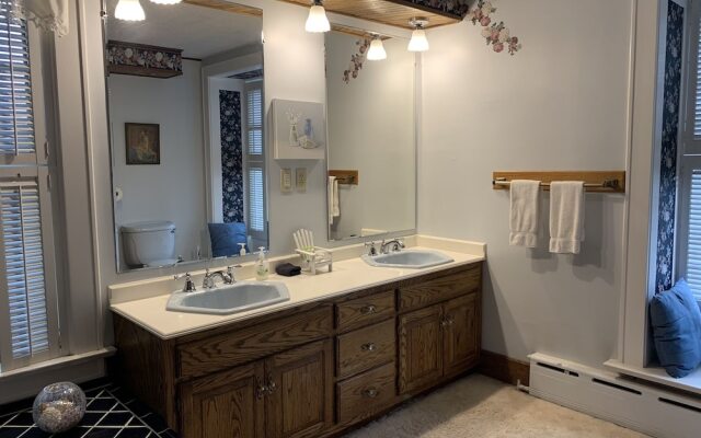 Quill Haven Country Inn Bed and Breakfast