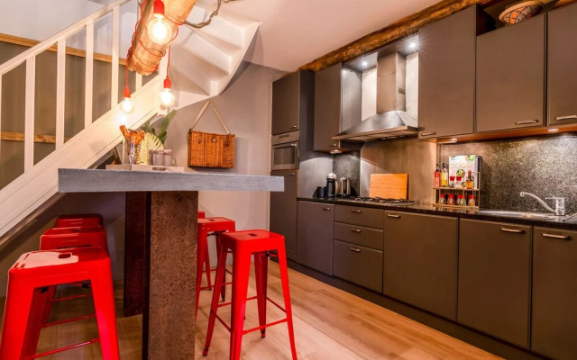 Lavish Holiday Home in Spaubeek with Turkish Steambath