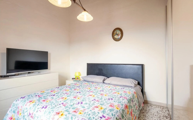 Stunning Home in Montefoscoli With 2 Bedrooms and Wifi
