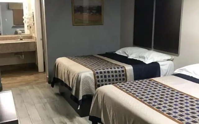 Southtown S.A. Inn