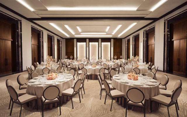 The Lana - Dorchester Collection