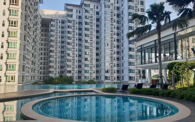 Sunway Velocity V Residence Suites – Pool – Kuala Lumpur