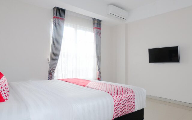 OYO 696 Hasanah Guest House Syariah De Saphire