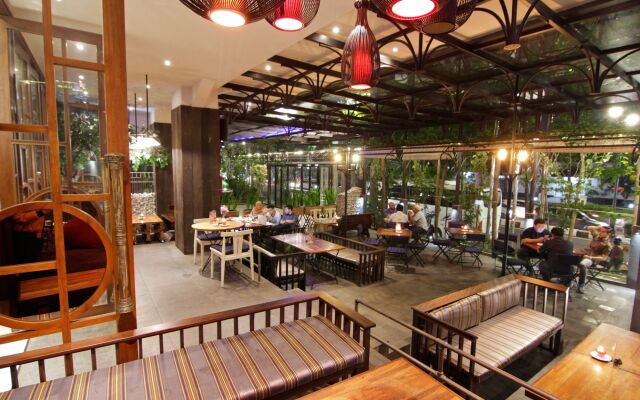 The 1O1 Bandung Dago