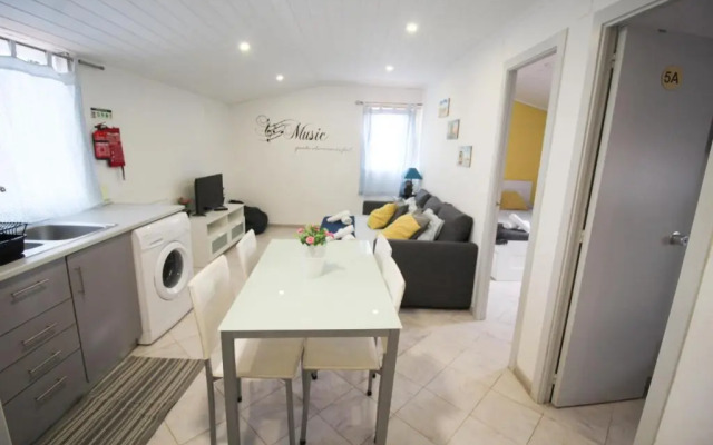 Oriente DNA Studios & Rooms