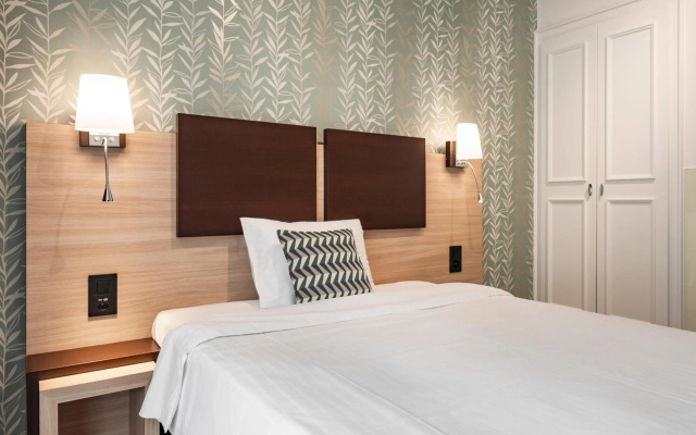 Hotel Suisse – Guest Rooms – Geneva