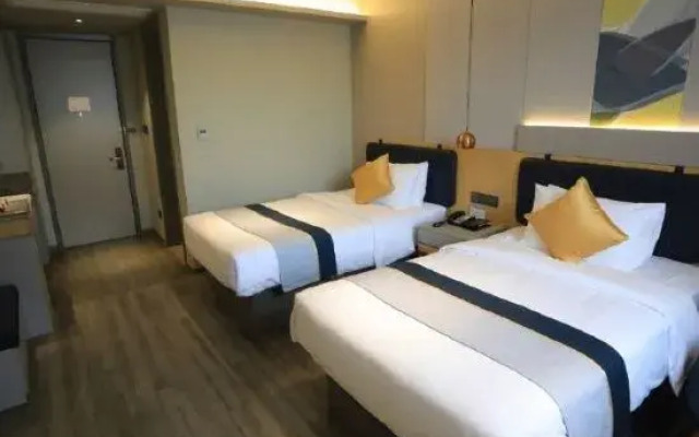 Homeinn Selected Hotel (Hefei Railway Station Xindi Plaza)