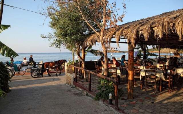 Marvida Boutique Niriides Beach