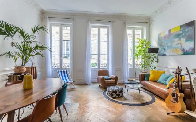 Beautiful 2BR Apartment in Chartrons, Bordeaux