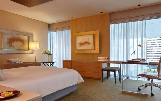 Four Seasons Hotel Tokyo at Marunouchi