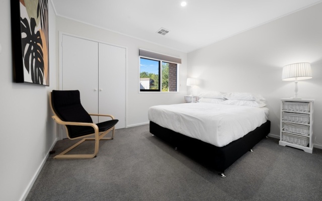 Gorgeous 2-bed Townhouse With Patio, BBQ & Parking