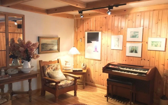 Auberge La Coudriere-Cool Hotel