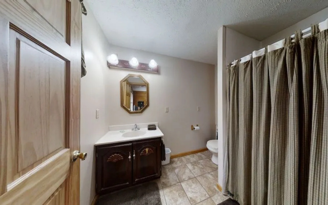Heaven's Door 2 Bedroom Cabin by RedAwning
