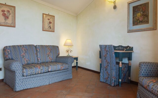 Appealing Holiday Home In Collazzone With Sauna & Pool