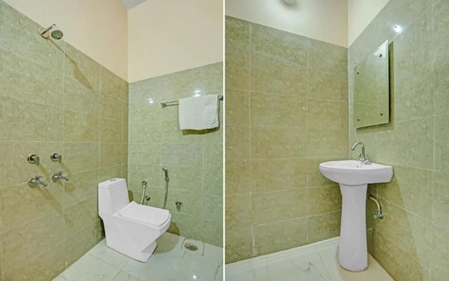 OYO Townhouse 1003 Hotel Sky 9