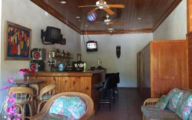 Surfers Manor