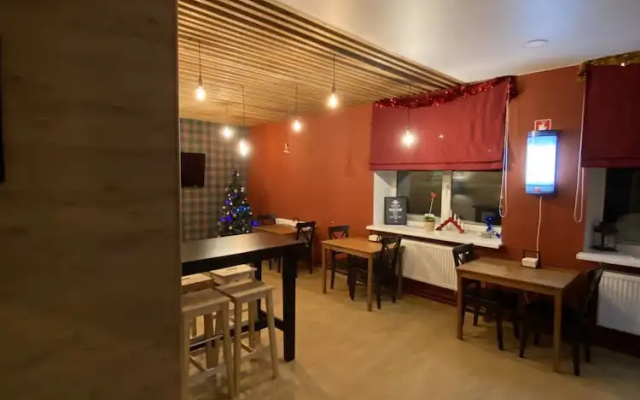 Vershina Hostel