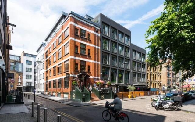 D8 - Hoxton Square Penthouse