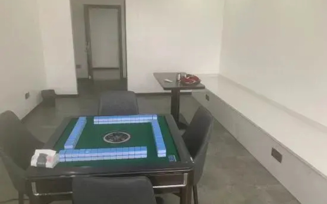 Linwu Xinghe E-Sports Hotel
