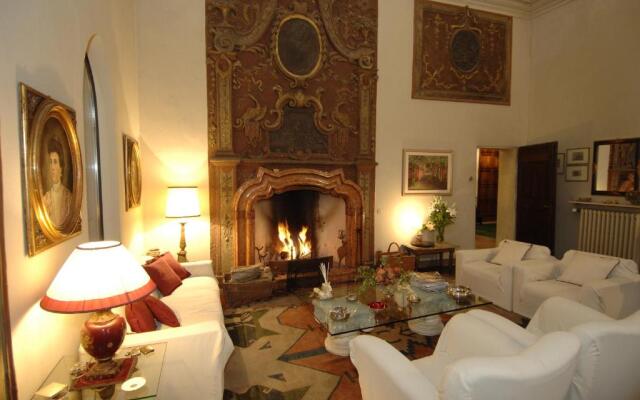 Palazzo Arrivabene B&B