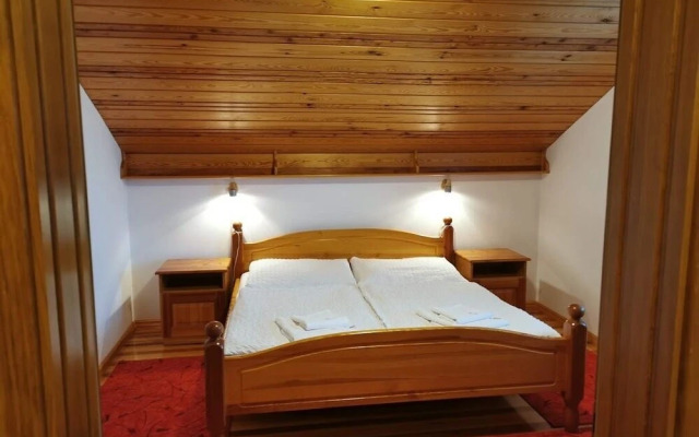 Rooms and Apartments Panker