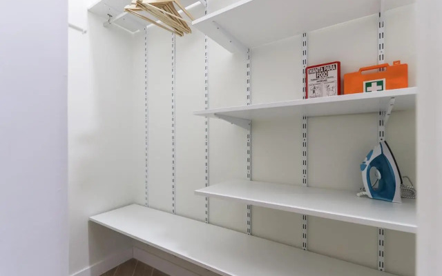 Vita Portucale ! Lisbon Design Apartment with Terrace