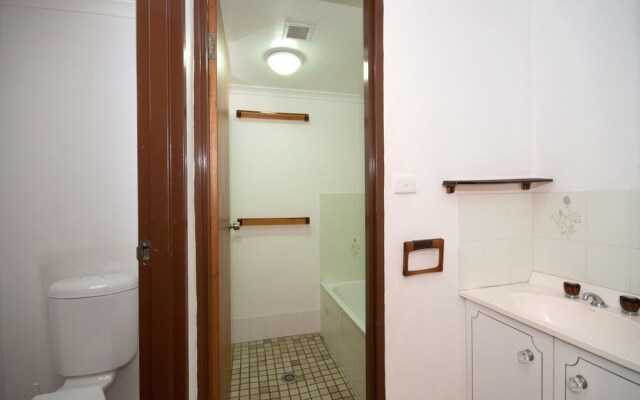 Tristani, Bay Parkland,  Unit 60/2 Gowrie Avenue