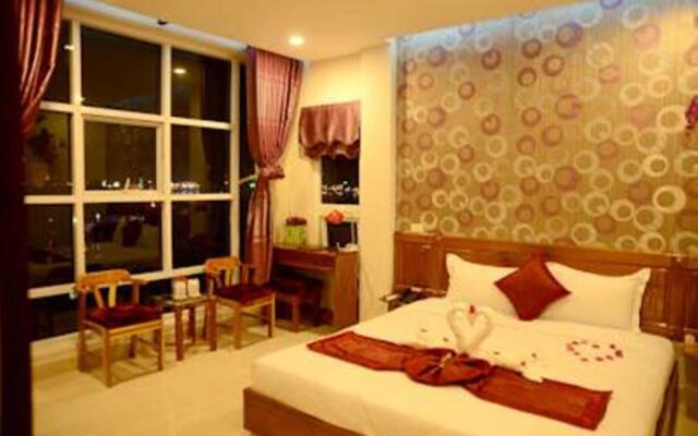 TRIIP Red Diamond