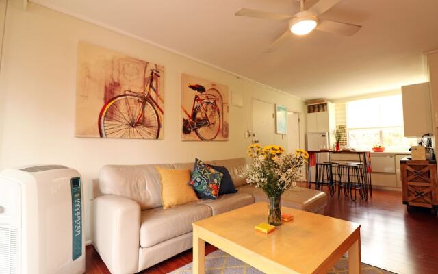 Colour Pop Fitzroy - Pets, Parking, Balcony, 3bdrm