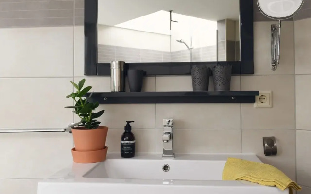 Tiny House With Private Garden