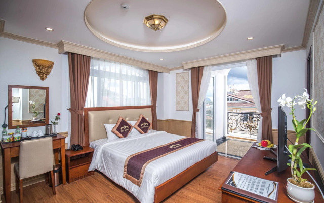 Roy Dala Hotel