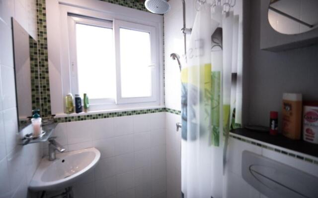 Cozy 1 Bedroom Apartment In 14th